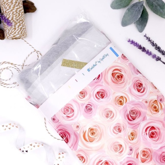 50 9x12 Pink Rose Poly Mailers PRICE IS FIRM - Picture 4 of 4